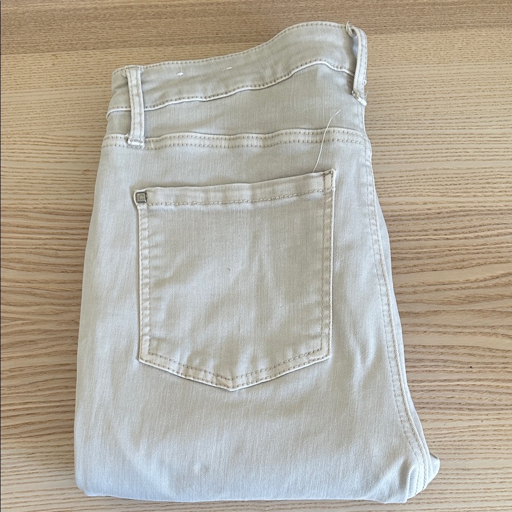 Chico's High Rise Jeans in Cream size 1.5